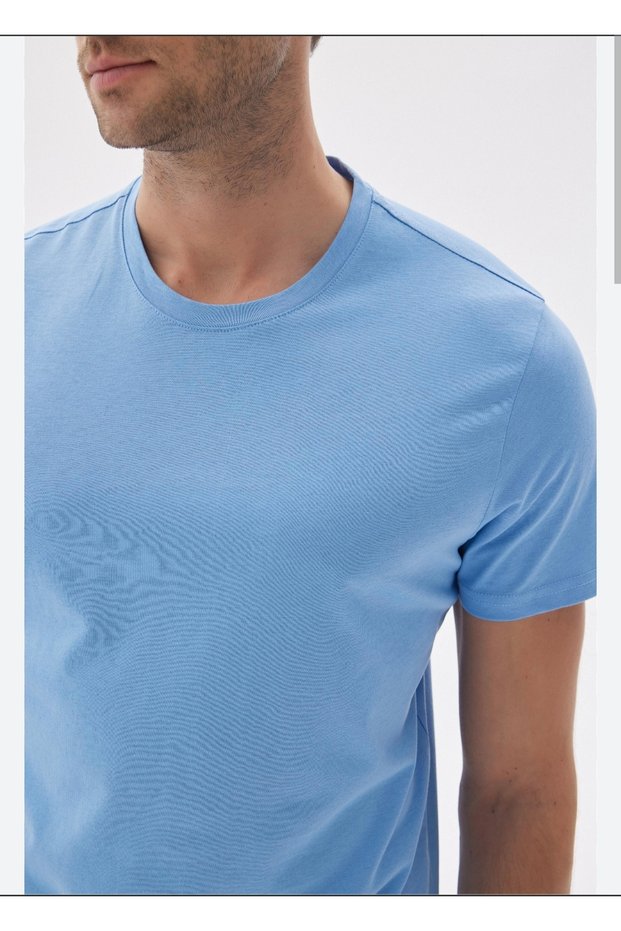 Men's Compact Crew Neck T-Shirt Premium Fabric Basic Short Sleeve Casual T-Shirt