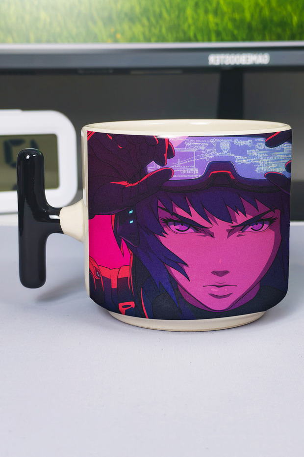كوب سيراميك فاخر مطبوع عليه رسومات أنمي Ghost in the Shell (قطعة واحدة) على شكل حرف T بمقبض أسود خاص V3T