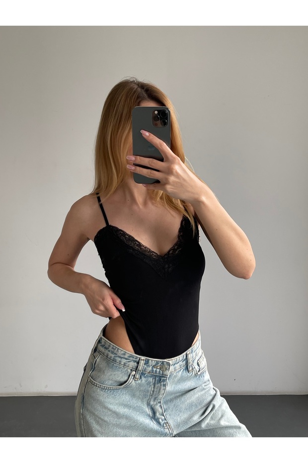 Women's Lace Detailed Thin Strap V-Neck Bodysuit