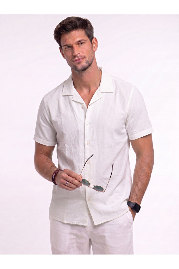 Men’s Solid Short Sleeve Resort Collar Shirt