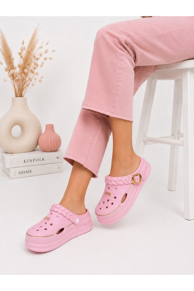 Women's Cross Slippers Comfortable Lightweight Non-Slip Nurse Hospital Garden Pool Beach Daily Wear Summer Slippers with Accessories