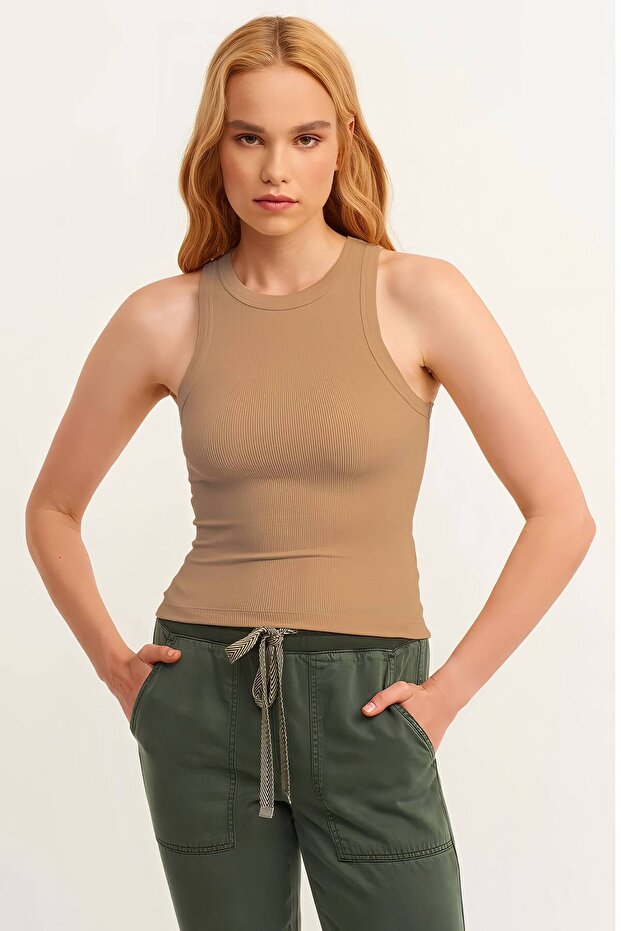 Sleeveless Top
