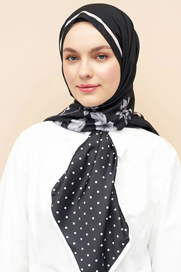 وشاح منقط - أسود