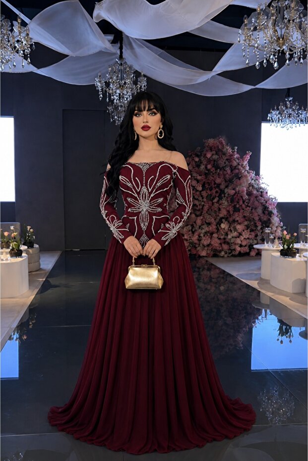 فستان نسائي