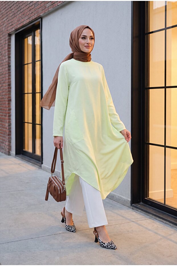 Long Rayon Tunic with Pockets and Side Slits - Light Yellow