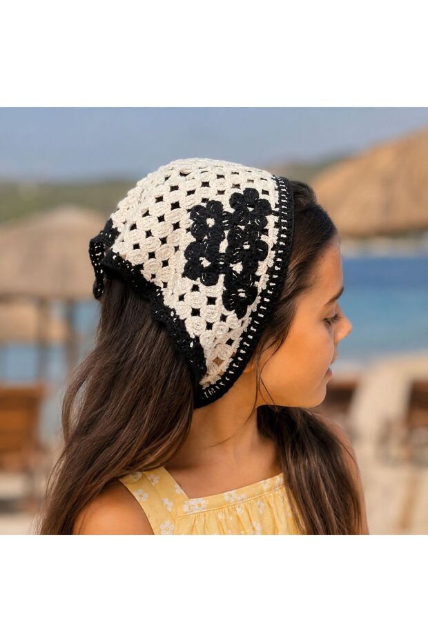 Bella Granny Knitted Bandana