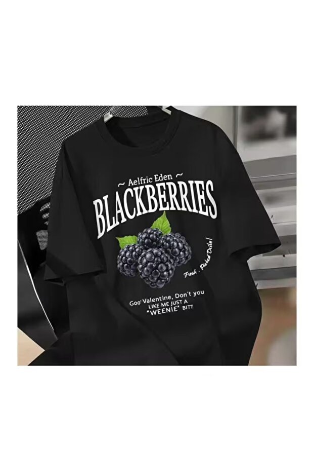 Women's Blackberry Fruit Printed Oversized T-Shirt