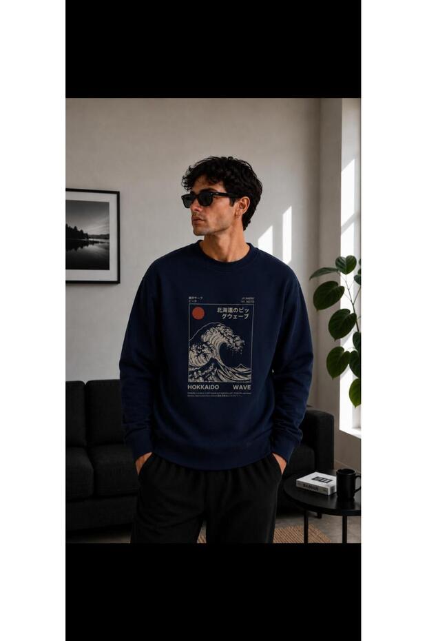 Unisex Hokkaido and Wave Printed Crew Neck Sweatshirt