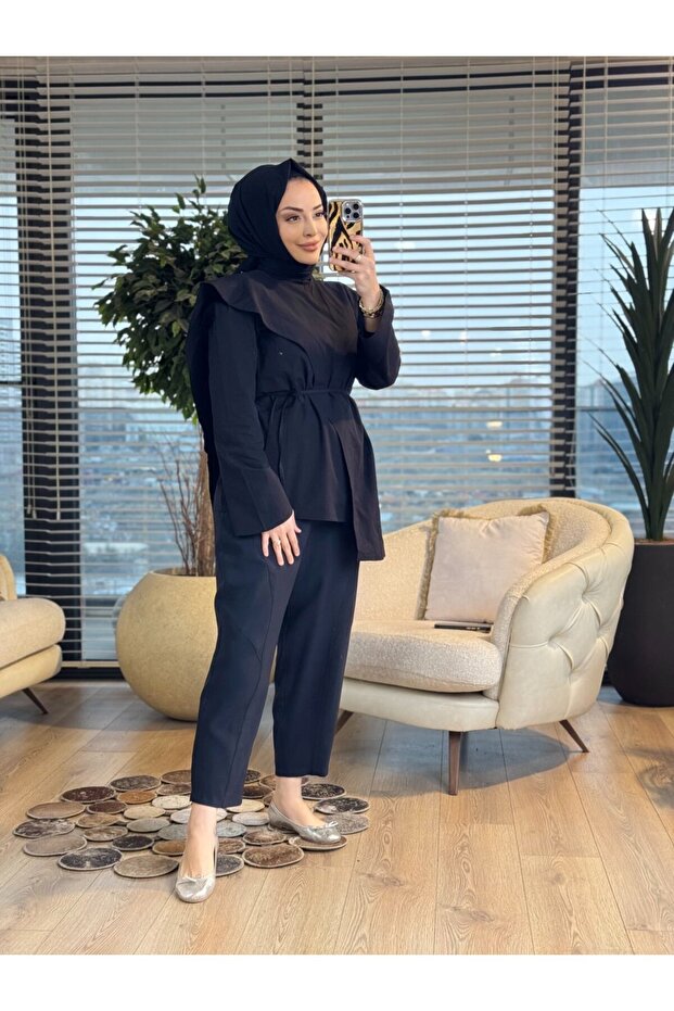 3244 قميص بتفاصيل شال باللون الأسود
