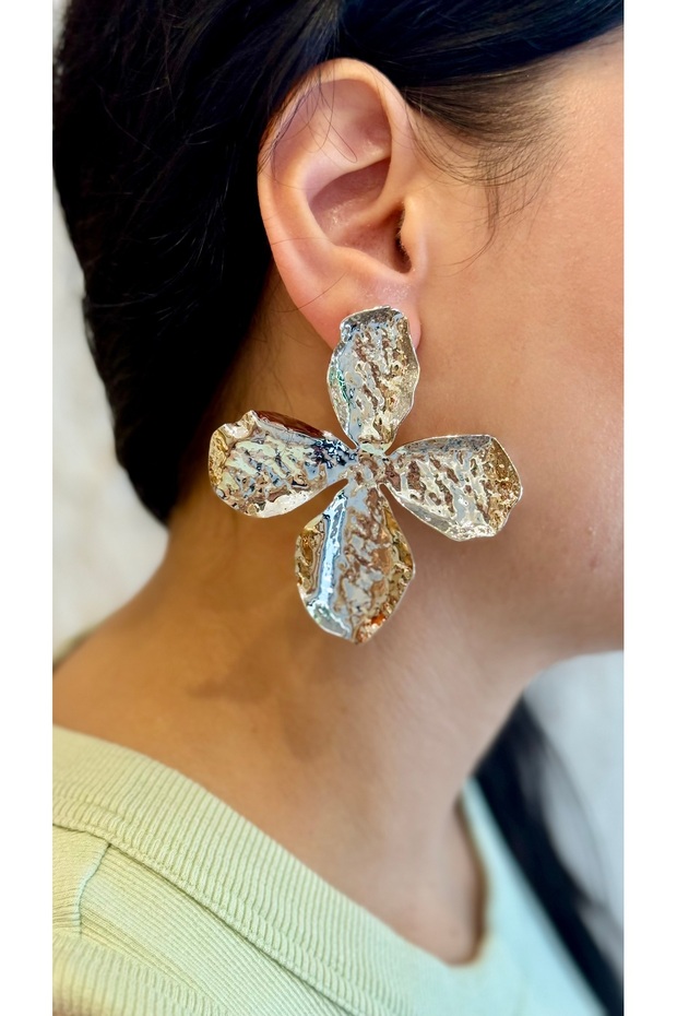 Silver Plated Ginkgo Biloba Leaf Earrings - Large Size Retro Earrings with Linear Texture