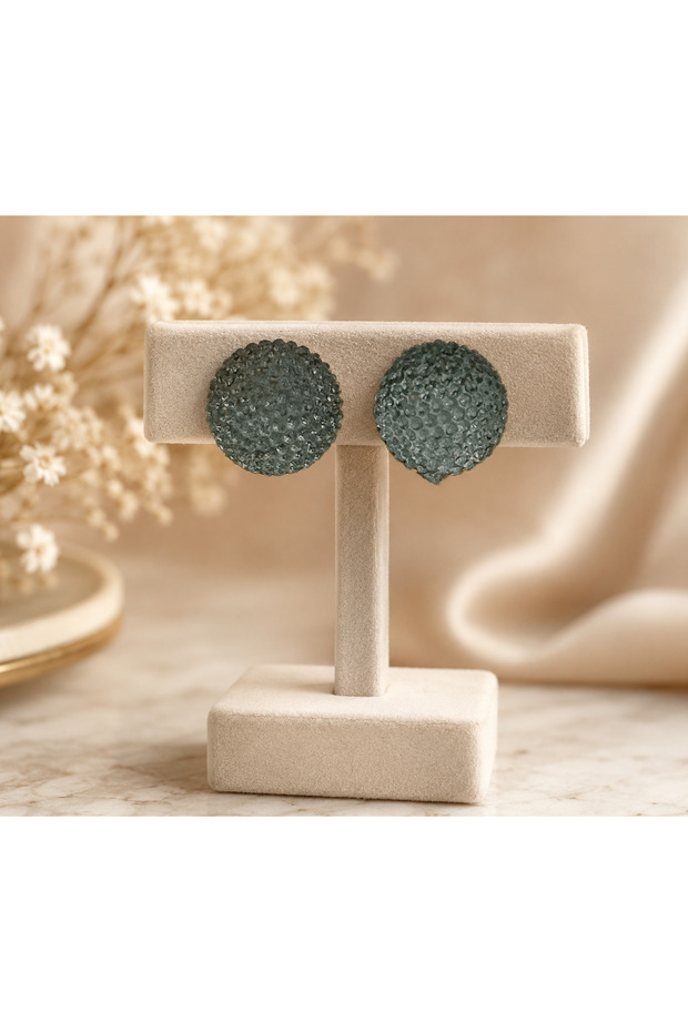 Velvet Ice Studs