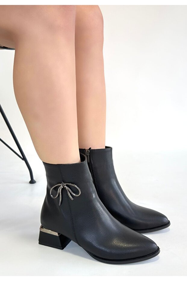 Harly Black Leather Heeled Boots