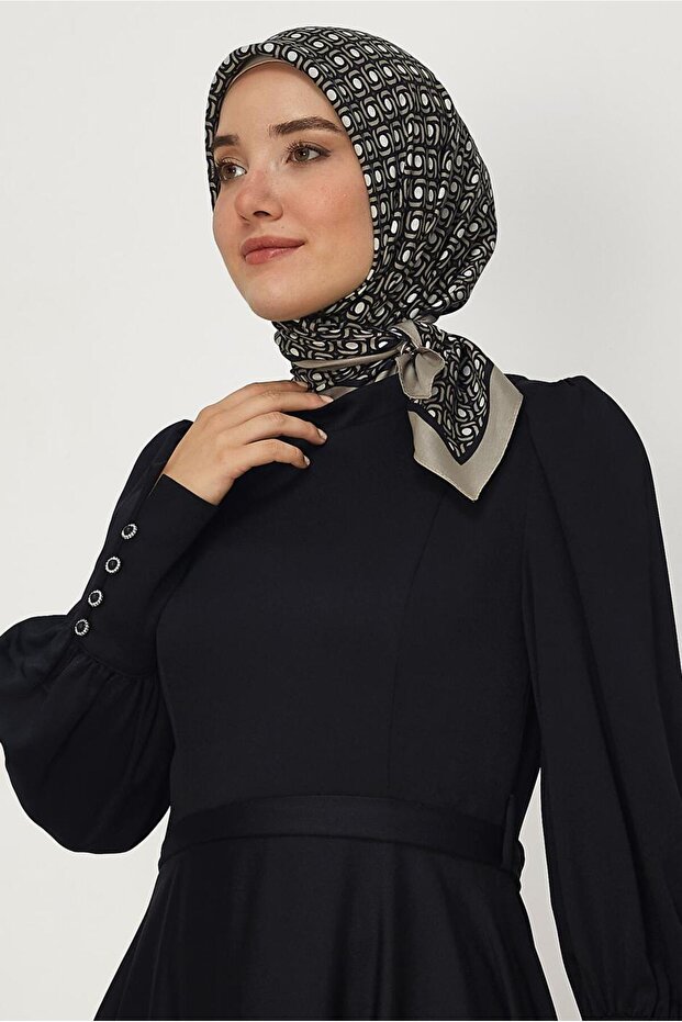 وشاح منقوش 8655
