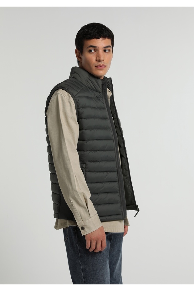 Slim Fit Stand Collar Zippered Lined Men's Green Vest