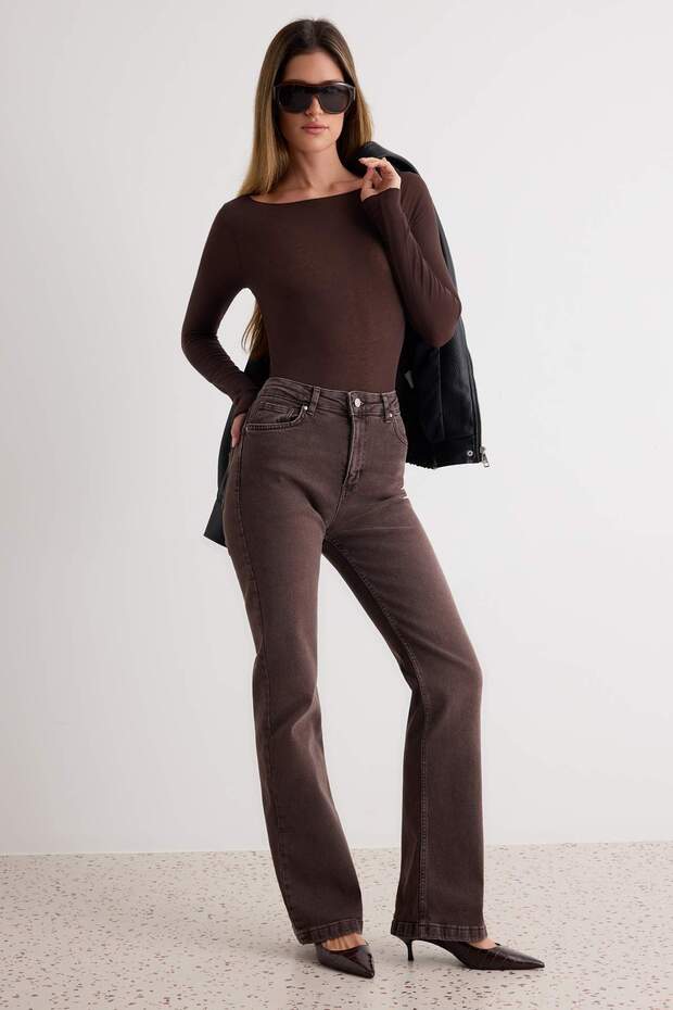 Kahverengi Yüksek Bel Orta Esnek Flare İspanyol Paça Jeans TWOAW26JE00047 - 1