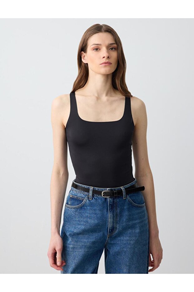 Black U Neck Slim Fit Sleeveless Knitted Tank Top