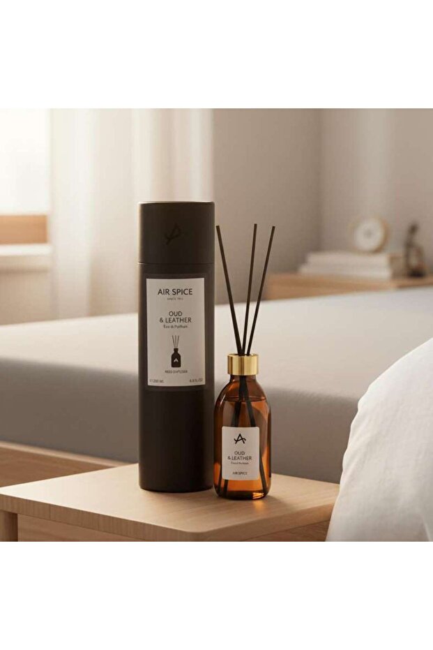 Air Spice Oud & Leather Reed Diffuser 200ml- Black