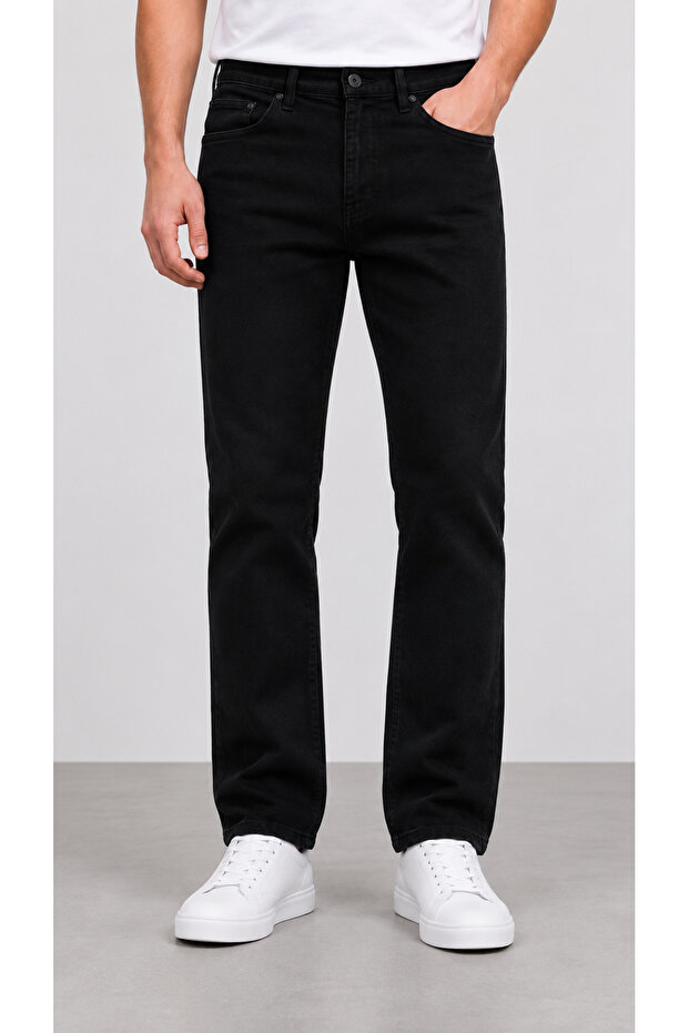 Men's black regular pipe leg stretchy Stretch Fabric denim jeans jeans pants
