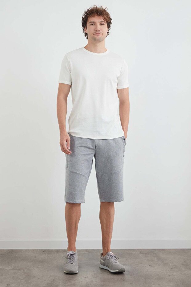 Elastic Waist Pocket Zipper Text Printed Capri