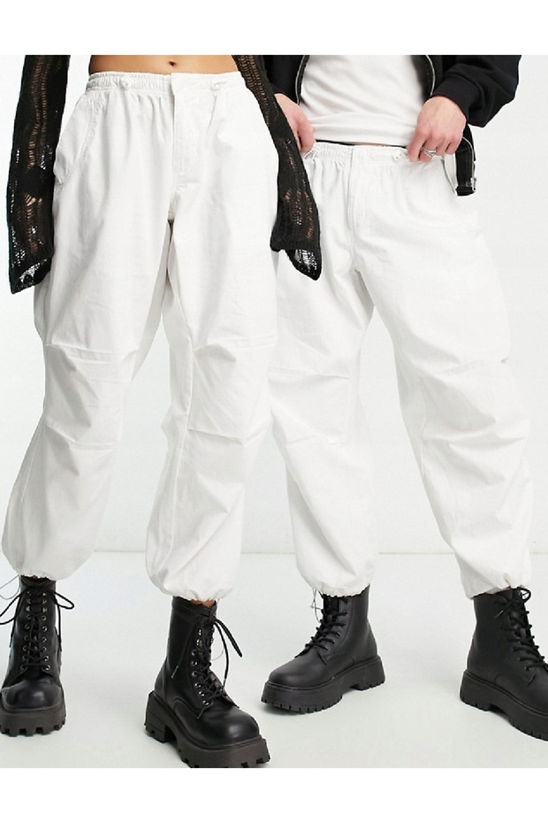 Pantaloni, Alb