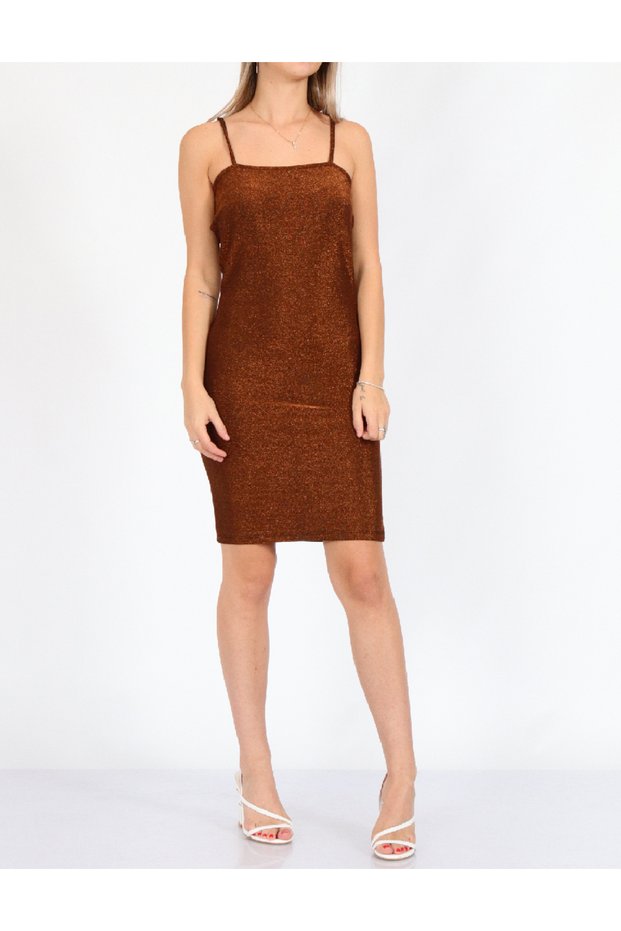 Rochie scurta, Maro
