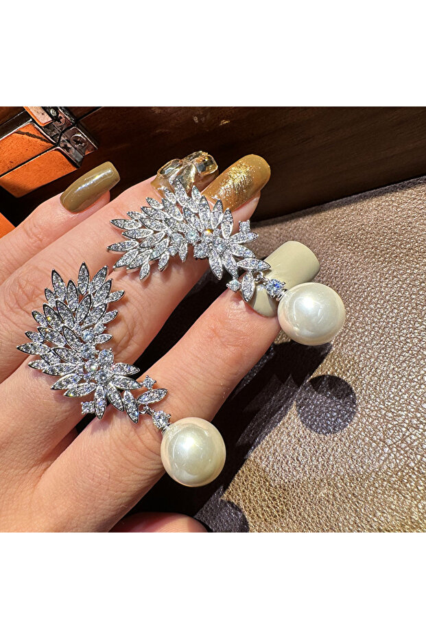 E3575 Huitan Gorgeous Leaves Design Imitation Pearl Dangle Earrings Women for Wedding Party Temperam