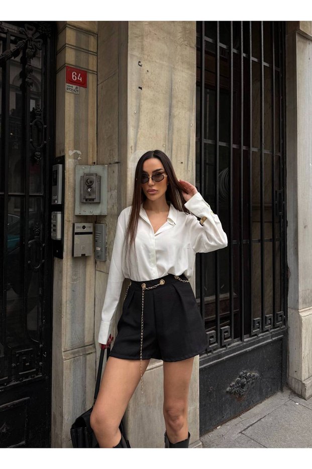 Women's Black High Waist Chain Belted Eyelet Detailed Mini Shorts
