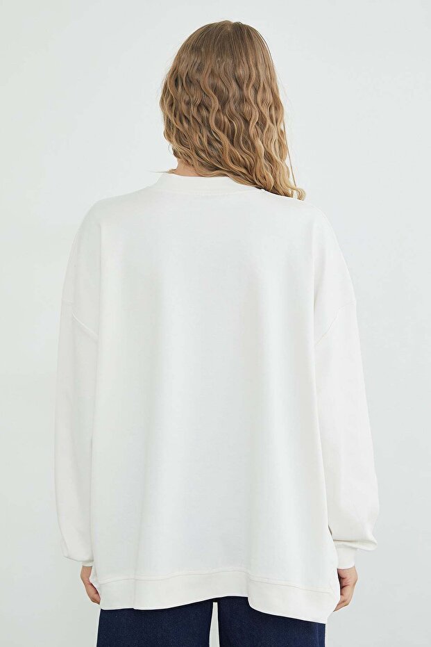 Basic Crew Neck Oversize Sweatshirt - 7