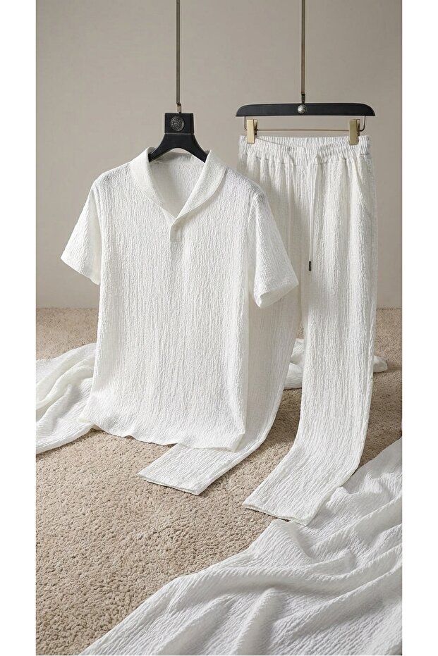 Men's White Short Sleeve Wrinkled Fabric T-Shirt and Sweatpants Set Combination