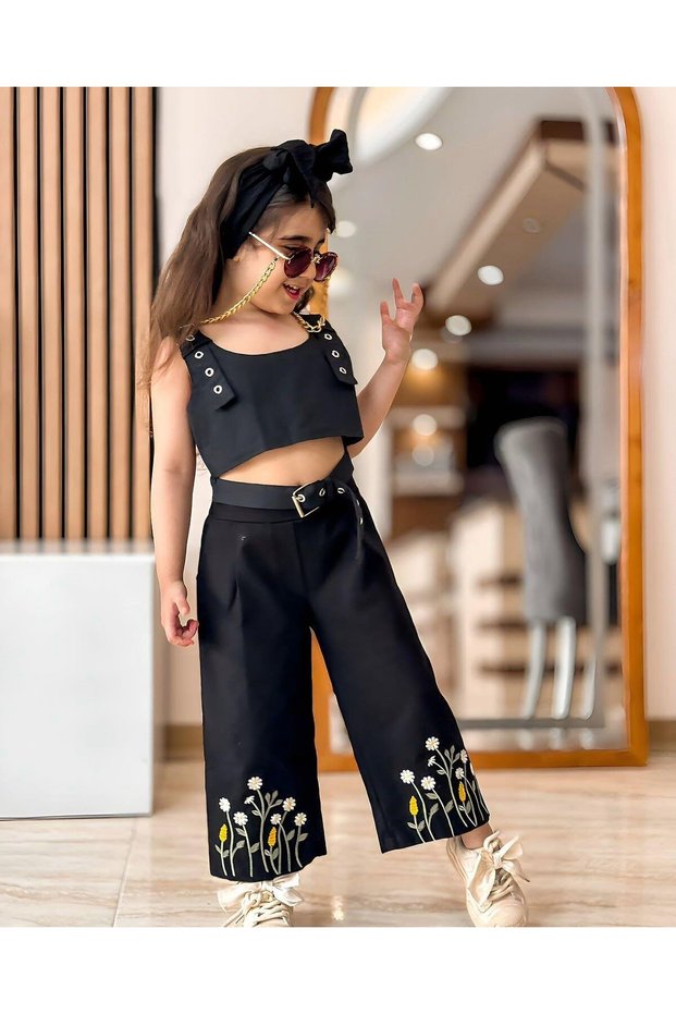 Girl's Embroidery Detailed Crop Top and Wide-Leg Pants Set