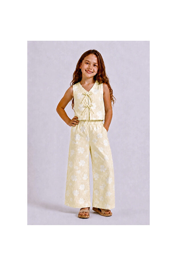 Girls' Patterned Jacquard Knitted Vest and Pants Set