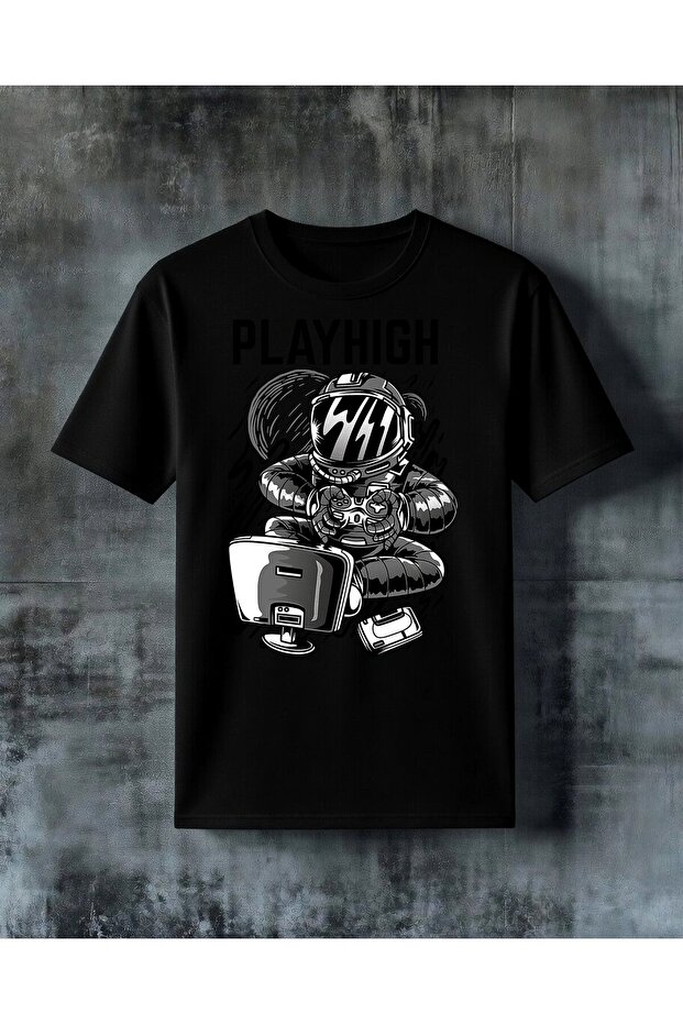 تي شيرت كبير الحجم مطبوع عليه رائد الفضاء من playhigh