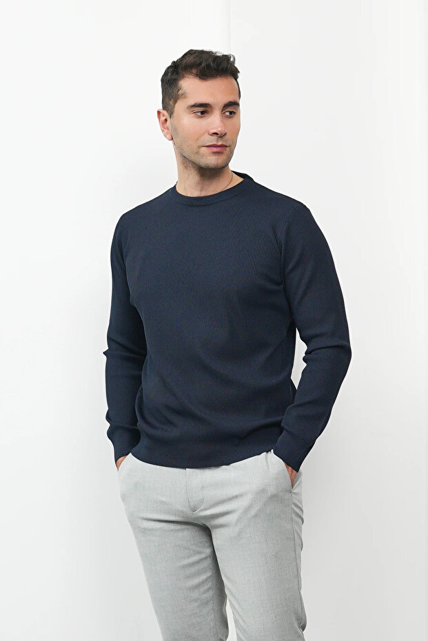 Wick Patterned Crew Neck Sweater