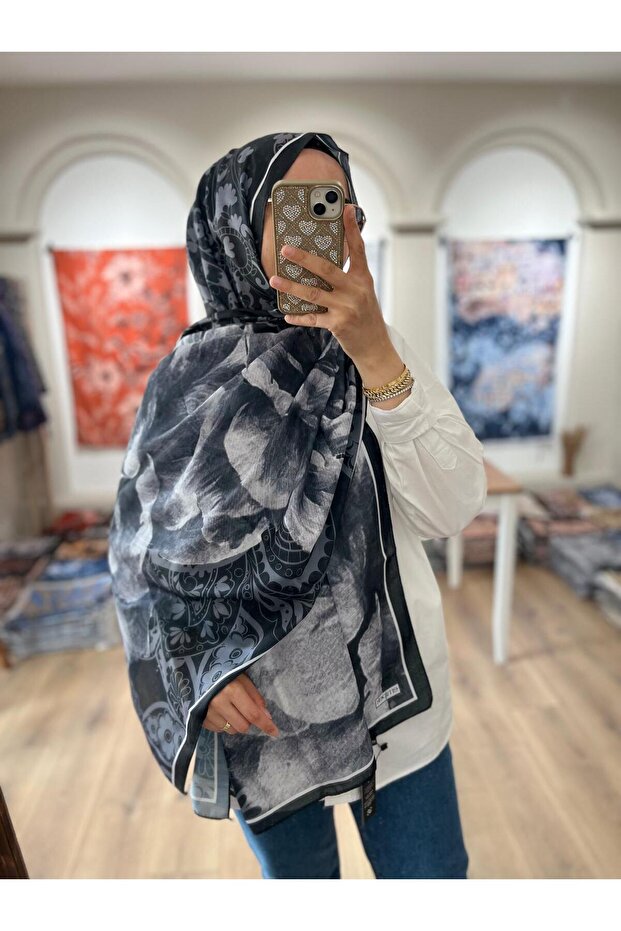 Serenza Pattern Soft Shawl - Black - 2