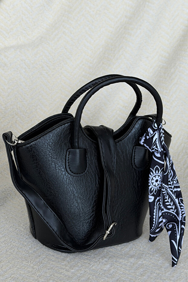La'Graccio Paris Women's Carry Bag