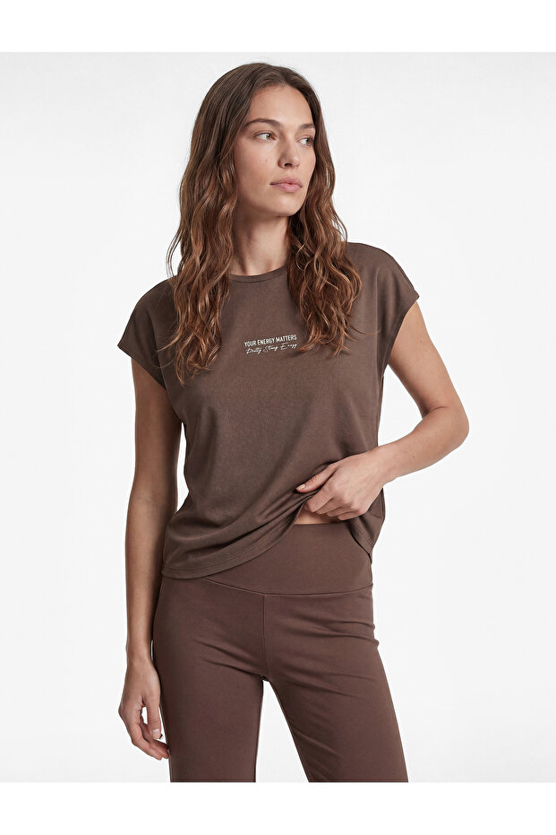 Comfortable Fit Short Sleeve Crew Neck Printed Sports T-Shirt