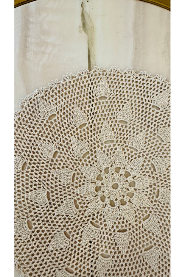 Crochet Small Tablecloth - 3
