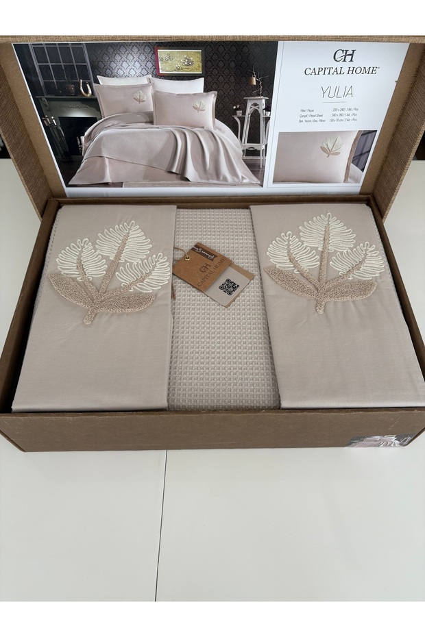 Yazlik 4-Piece Pique Set