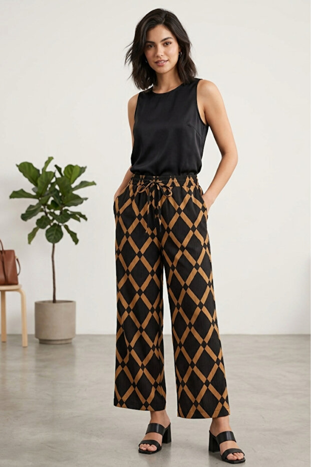Wide-Leg Loose-Fitting Pants