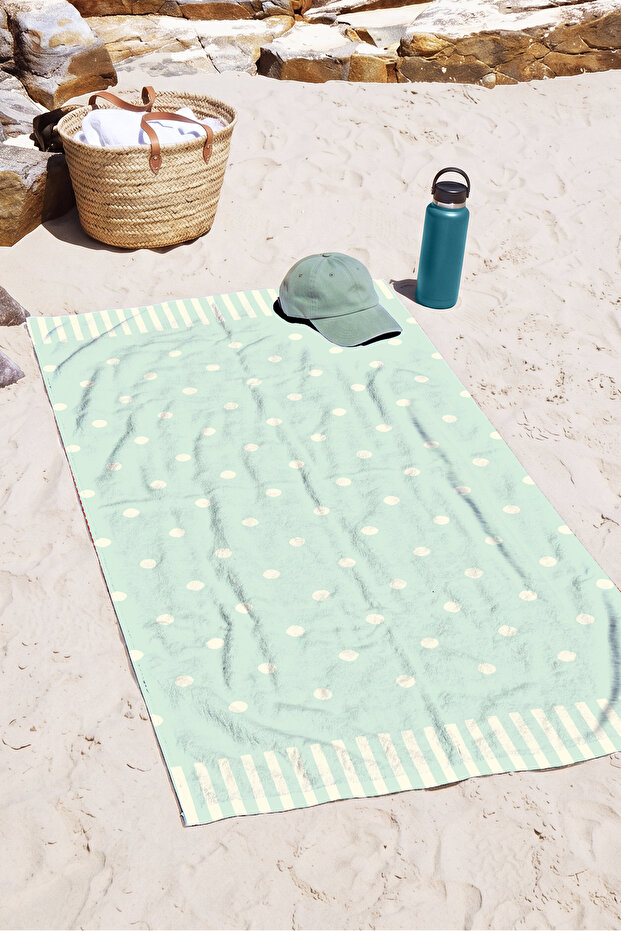 Polka Dot Mint Green Beach Towel - Minimalist Striped Modern Quick-Dry Microfiber Towel Coverlet