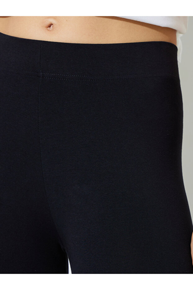 Black Solid Cotton Blend Leggings - 4