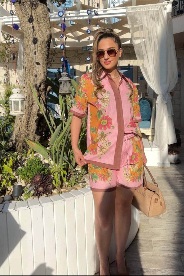 Brand Equivalent Linen Floral Set