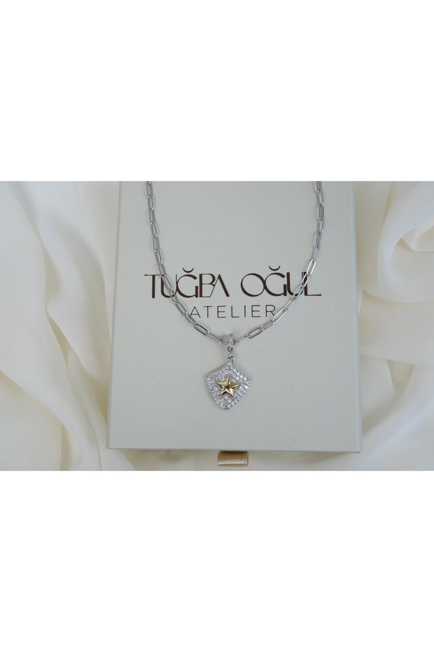 Kol508 Zircon Stone Gold Star Detail Shield Model Silver Necklace