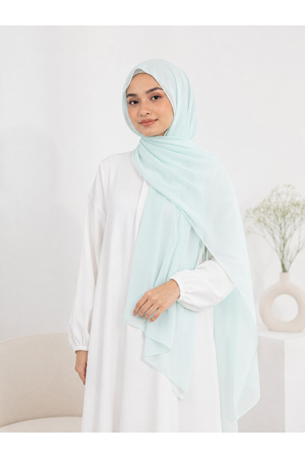 طرحة سادة لون منت فاتح