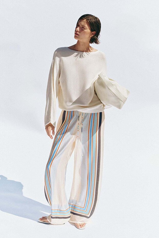 Wide drawstring trousers
