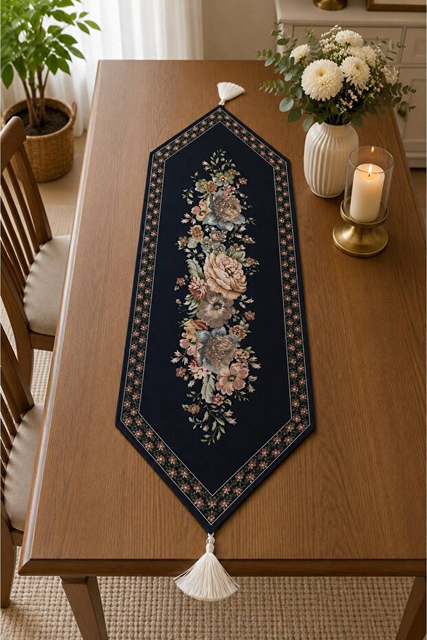 Vintage Bouquet 35X90 Tasseled Woven Tapestry Runner