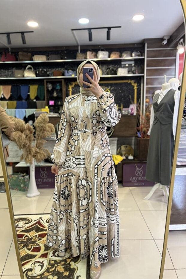 فستان صيفي بنقشة سلسلة