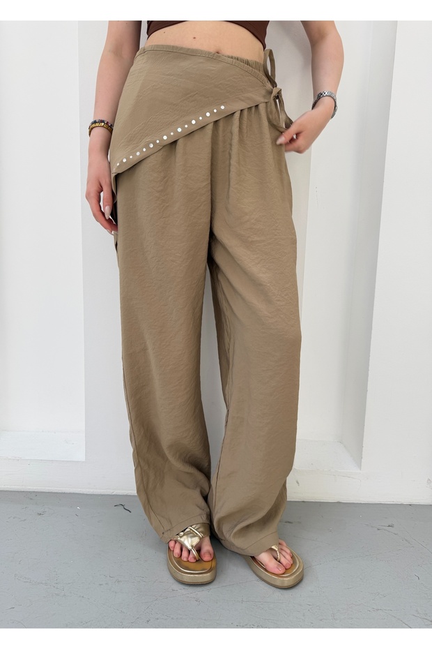 Women's Beige Staple Detailed Double-Breasted Belted Modal Trousers Frv0208