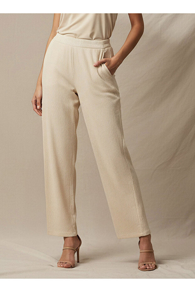 TEXTURED PANTS