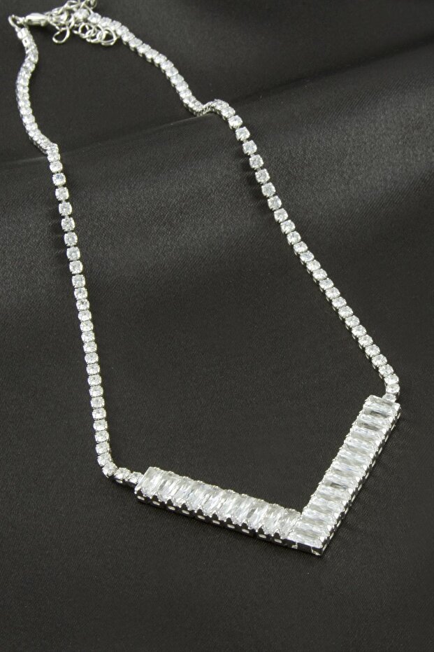 Aconcept Triangle Tour Zircon Stone Luxury Necklace 8 (21340) Mm-Silver Color